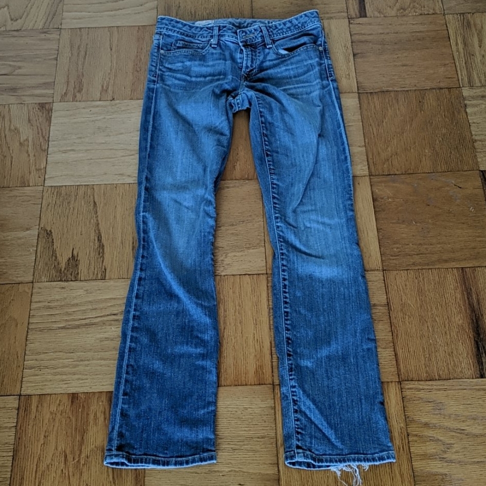 GAP 1969 women's jeans Real Straight sz 26 / 2